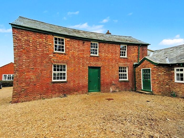 2 Bedroom Flat To Rent In Wavendon Lodge, Lower End, Wavendon, MK17