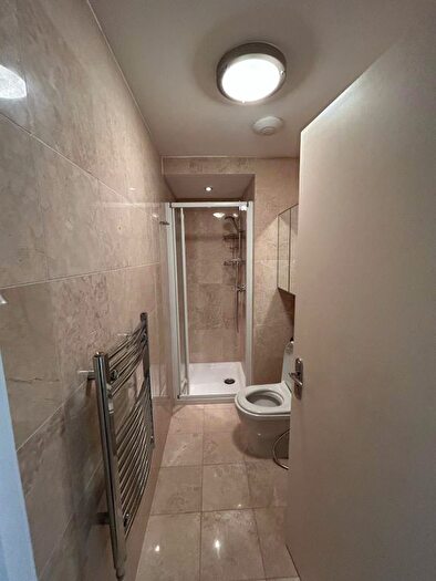 3 Bedroom Flat To Rent In Belgrave Mews North, London, SW1X