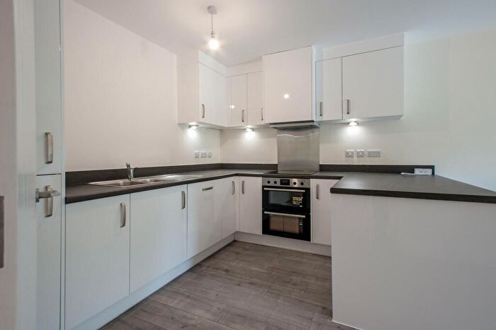 2 Bedroom Flat To Rent In Station Road, Corby, NN17