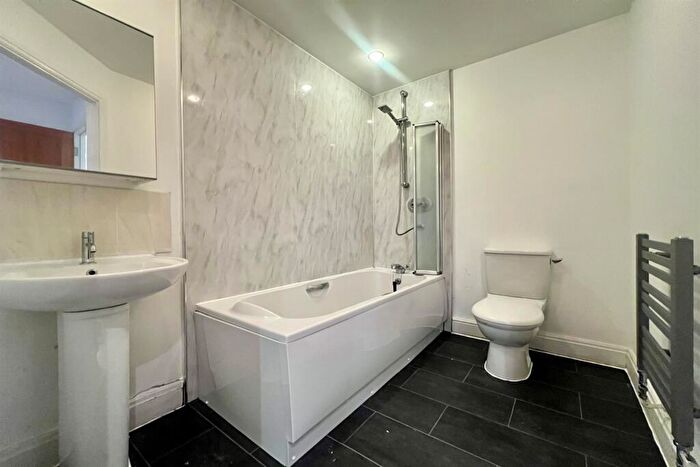 2 Bedroom Apartment To Rent In The Point, Plumptre Street, Lace Market, NG1