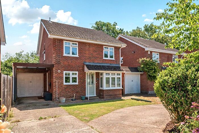 4 Bedroom Detached House To Rent In Oakwood Gardens, Knaphill, GU21