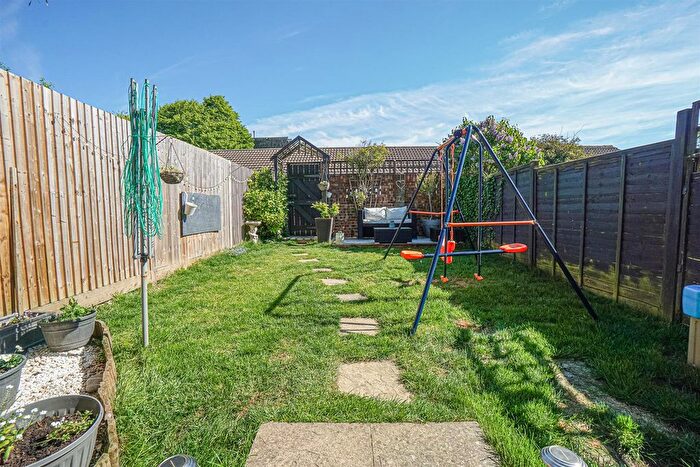 3 Bedroom Terraced House For Sale In Sheerwater Terrace, Hastings, TN34