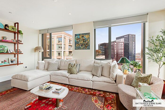 3 Bedroom Flat To Rent In Huntington House, Prince Of Wales Drive, SW11