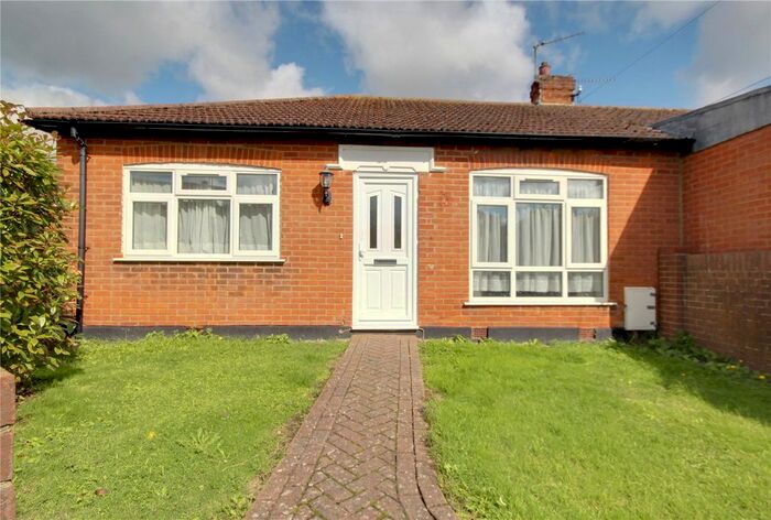 5 Bedroom Bungalow To Rent In Vegal Crescent, Englefield Green, Surrey, TW20