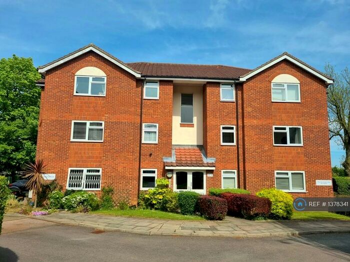 1 Bedroom Flat To Rent In Chase Road, London, N14