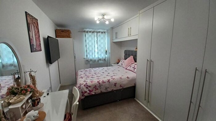 2 Bedroom Apartment To Rent In Shepherds Green Road, Shirley, B90