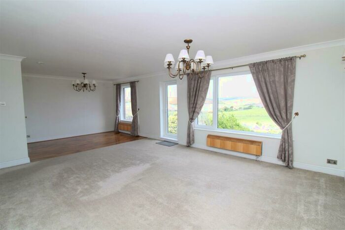 4 Bedroom House To Rent In Coombe Rise, Saltdean, Brighton, BN2