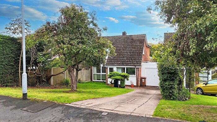3 Bedroom Detached House For Sale In Ridge Croft, Stone, ST15