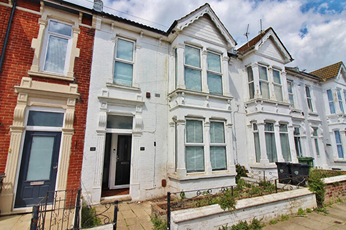3 Bedroom Flat For Sale In Oriel Road, North End, PO2