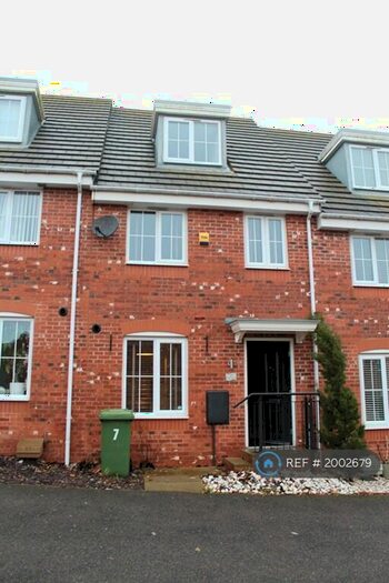 3 Bedroom Terraced House To Rent In Elder Court, Clipstone Village, Mansfield, NG21
