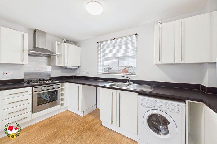 2 Bedroom Flat For Sale In Lancaster Road, Brockworth, Gloucester, GL3