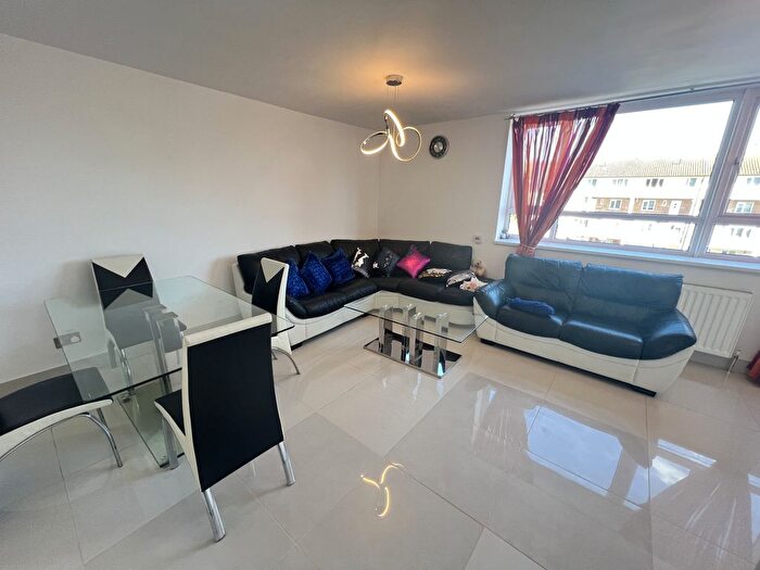 3 Bedroom Property To Rent In Gardner House, Watermill Way, Feltham, TW13