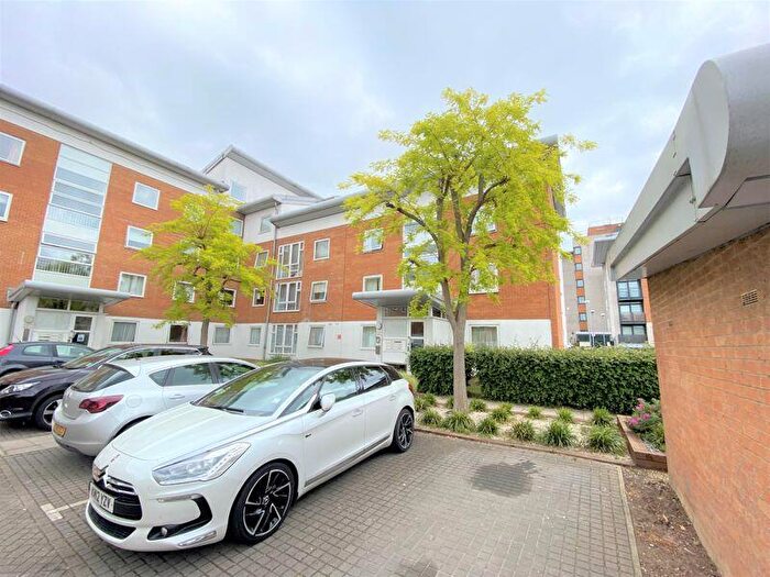 1 Bedroom Apartment To Rent In Fishguard Way, Galleons Lock, E16