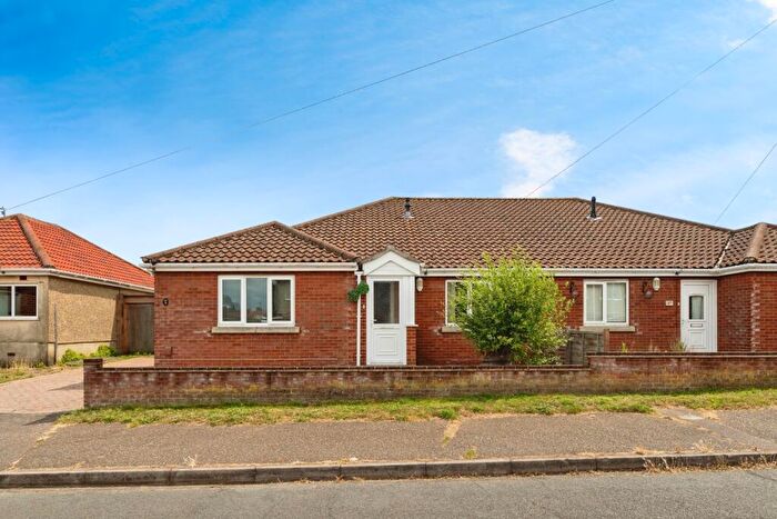 3 Bedroom Bungalow For Sale In Hastings Avenue, Norwich, Norfolk, NR6