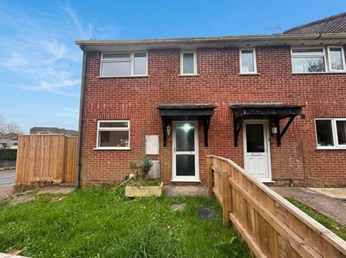 3 Bedroom House To Rent In Pendragon Road, Beacon Heath, EX4