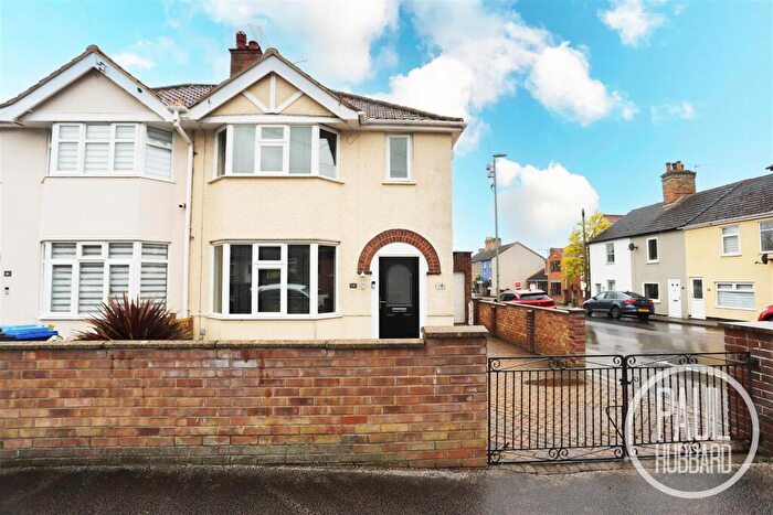 3 Bedroom House For Sale In Kendal Road, Pakefield, NR33