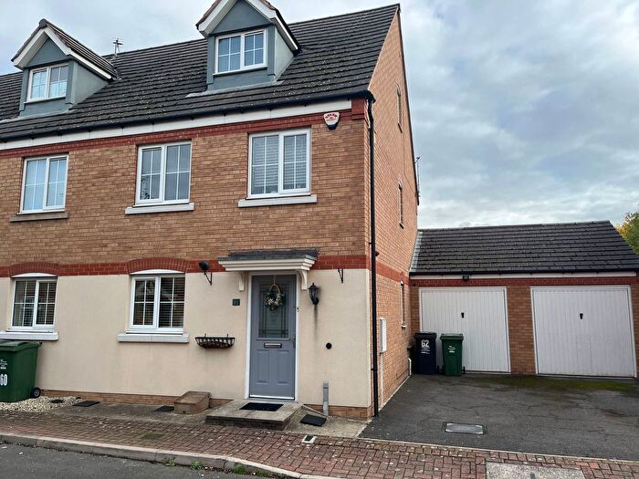 3 Bedroom End Terrace House For Sale In Clover Way, Syston, Leicester, LE7