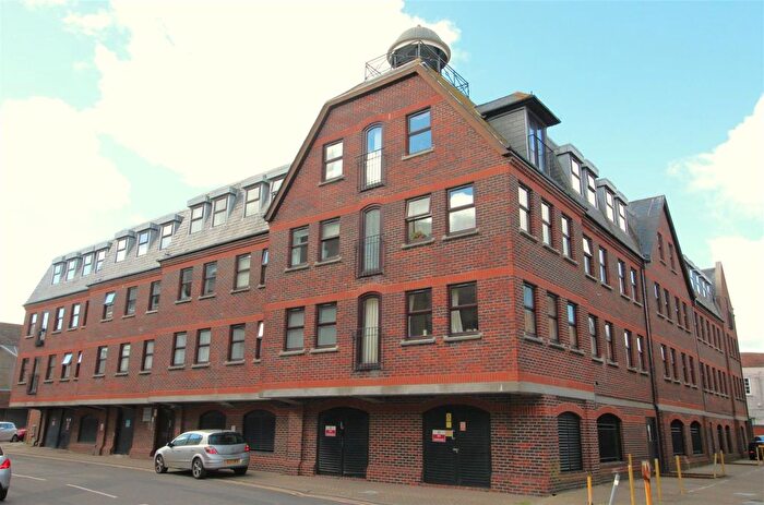 1 Bedroom Flat To Rent In The Seed Warehouse, Strand Street, Poole, BH15