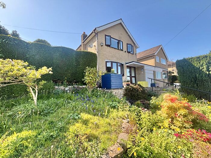 4 Bedroom Link Detached House For Sale In Parkdale Drive, Sowerby Bridge, HX6