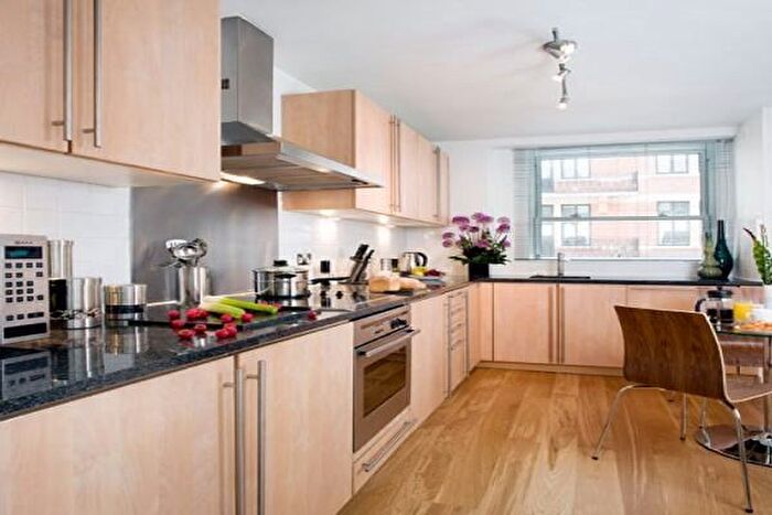 3 Bedroom Flat To Rent In Weymouth Street, Marylebone, London, W1W