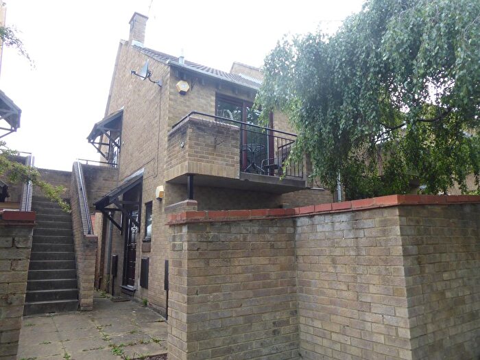 1 Bedroom Maisonette To Rent In Maiden Place, Lower Earley, Reading, RG6
