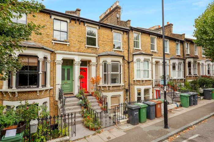 1 Bedroom Flat To Rent In Kitto Road, London, SE14