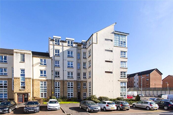 2 Bedroom Flat To Rent In Bethlehem Way, Lochend Road, Edinburgh, EH7