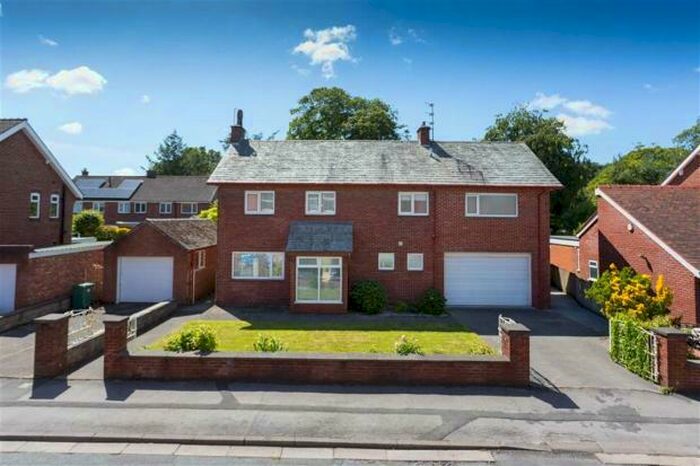 4 Bedroom House To Rent In Victoria Road, Kirkham, PR4