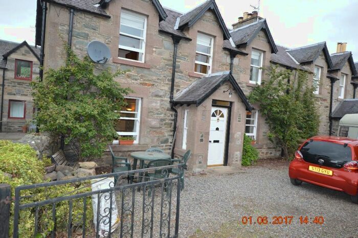 2 Bedroom Cottage To Rent In Tayside Cottage, Aberfeldy, PH15