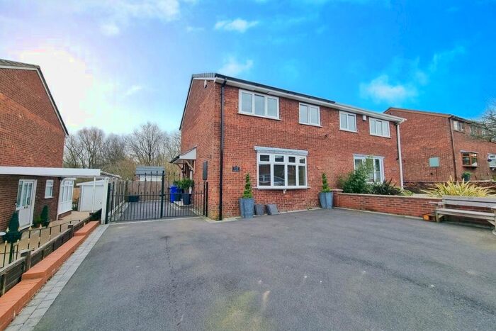 3 Bedroom Semi-Detached House To Rent In Ashridge Grove, Stoke-On-Trent, ST3