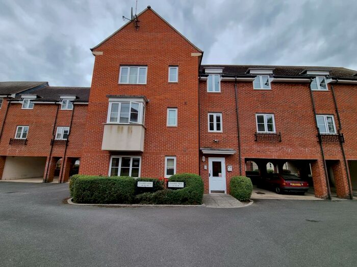 2 Bedroom Apartment To Rent In Thames View, Abingdon, OX14
