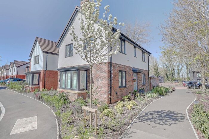 3 Bedroom Detached House For Sale In Snowdrop Close, Longwick, Princes Risborough, Buckinghamshire, HP27