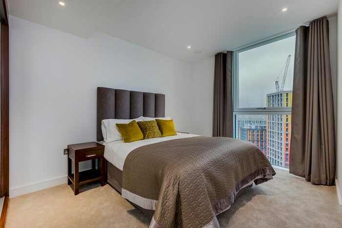 2 Bedroom Flat To Rent In Wandsworth Road, London, SW8