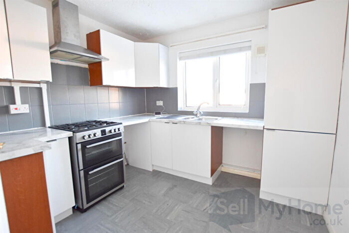 2 Bedroom Maisonette For Sale In Hinckley Road, Barwell, Leicester, LE9