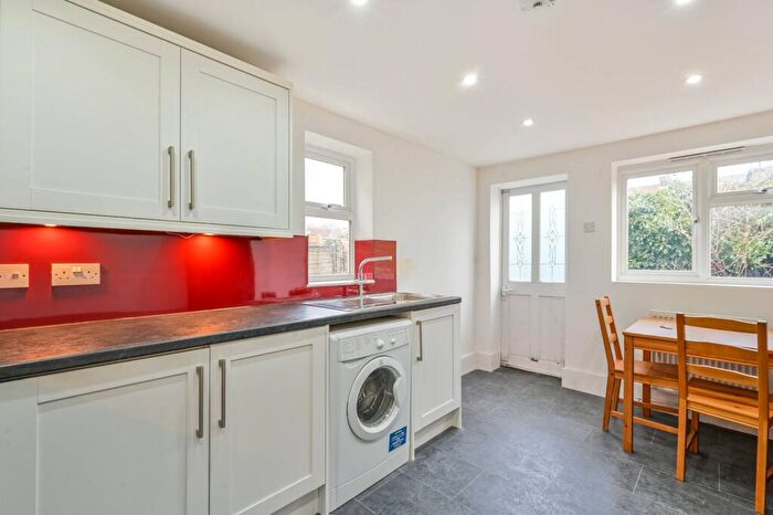1 Bedroom Flat For Sale In Keogh Road, Maryland, London, E15