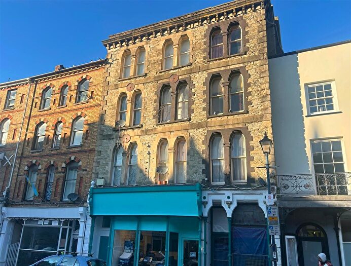 1 Bedroom Flat To Rent In Southern Slopes, High Street, EX34