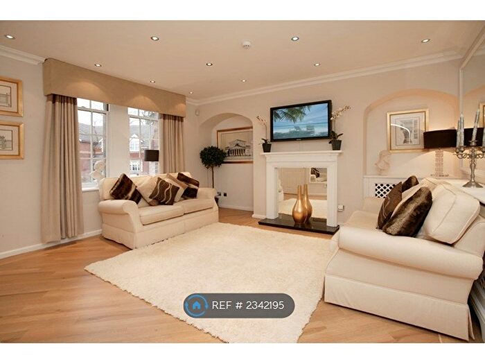 2 Bedroom Flat To Rent In Charlemont, Norton, Worcester, WR5