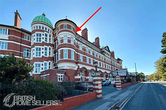3 Bedroom Flat For Sale In Owls Road, Bournemouth, Dorset, BH5