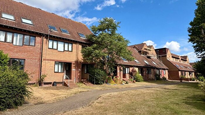 3 Bedroom Terraced House For Sale In Manchester Road, London, E14