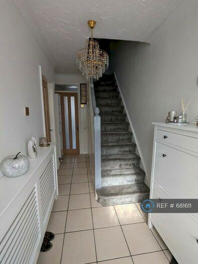 3 Bedroom End Of Terrace House To Rent In Trensale Avenue, Coventry, CV6