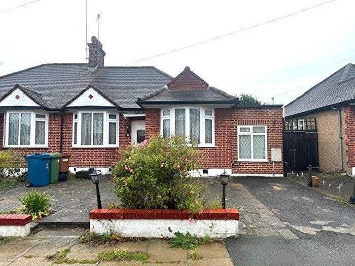 2 Bedroom Bungalow To Rent In Fernbrook Drive, Harrow, HA2