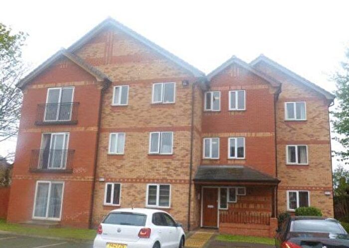 2 Bedroom Property To Rent In Derwent Court, L17