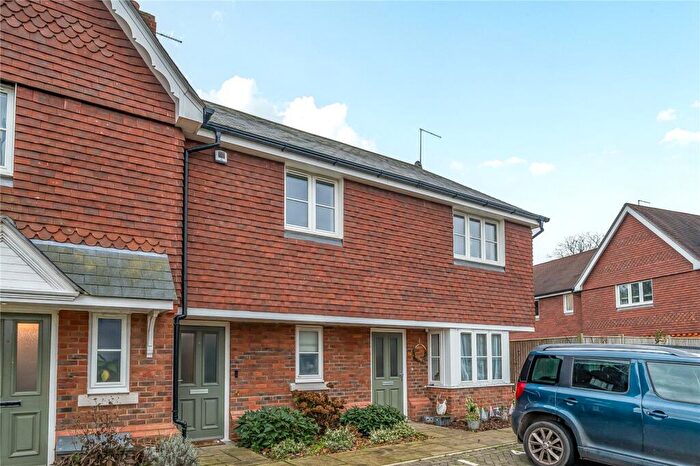 2 Bedroom Maisonette For Sale In Durbans Road, Wisborough Green, Billingshurst, RH14