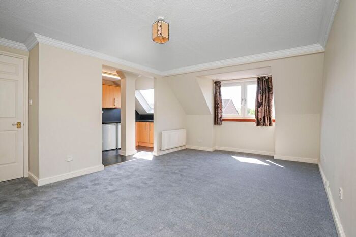 1 Bedroom Flat To Rent In East Parkside, Newington, Edinburgh, EH16