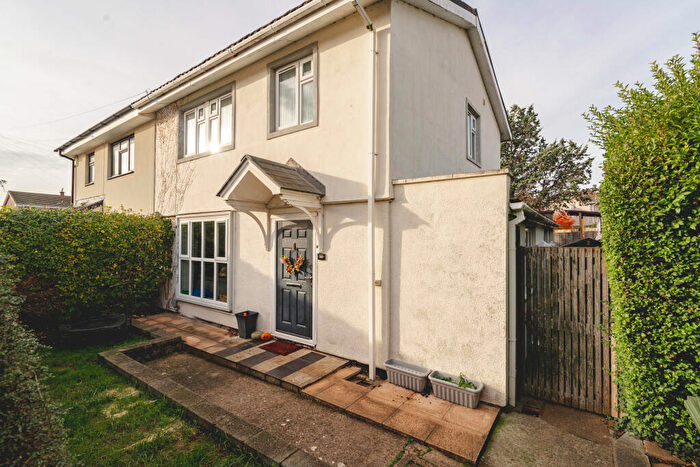 3 Bedroom Semi Detached House For Sale In Avebury Road, Ashton Vale, BS3