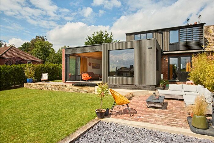 5 Bedroom Semi-detached House For Sale In Newlay Wood Drive, Horsforth, Leeds, LS18