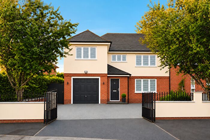 4 Bedroom Semi-Detached House For Sale In The Broadway, Nantwich, CW5