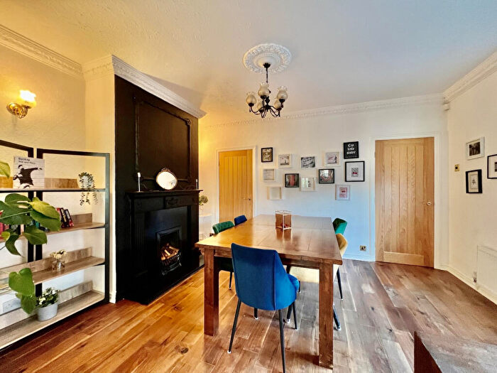 2 Bedroom Semi-Detached House For Sale In Queensway, Gawber, S75