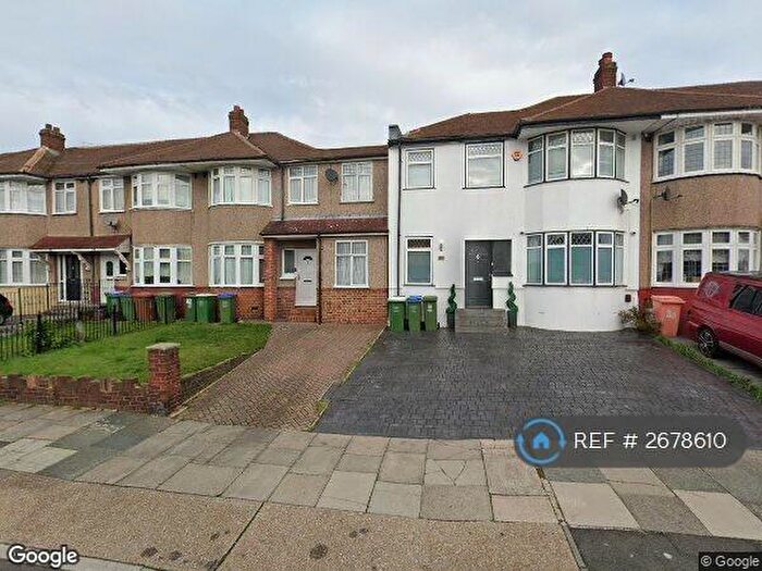 5 Bedroom End Of Terrace House To Rent In Sutherland Avenue, Welling, DA16