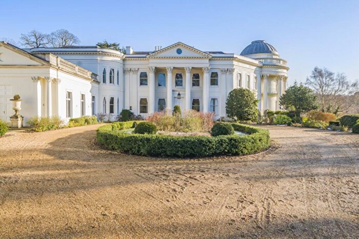 2 Bedroom Flat To Rent In Willoughby Lane Bromley, BR1